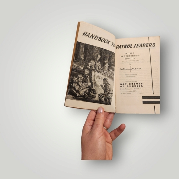 1950 Edition of the Handbook for Patrol Leaders - Picture 4 of 12
